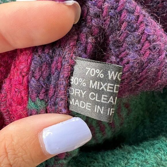 Aran Sweater Market Wool Blend Poncho Cape Snap Closure Mulberry Plaid OS - Picture 6 of 10